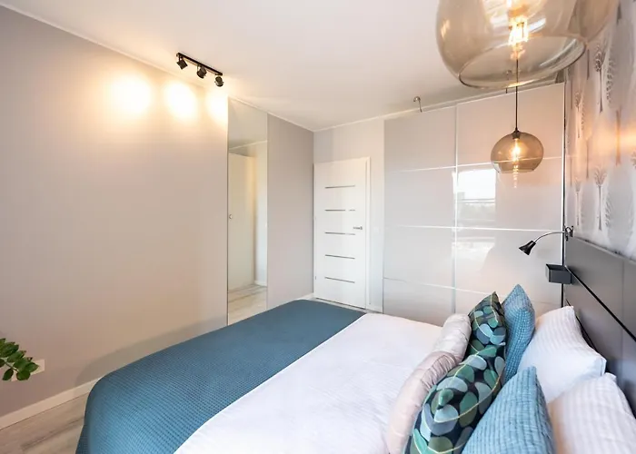 Yellow Soho Factory Apartment